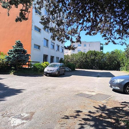 Adonis Lyon Est Hotel Artys Saint-Priest-en-Jarez المظهر الخارجي الصورة