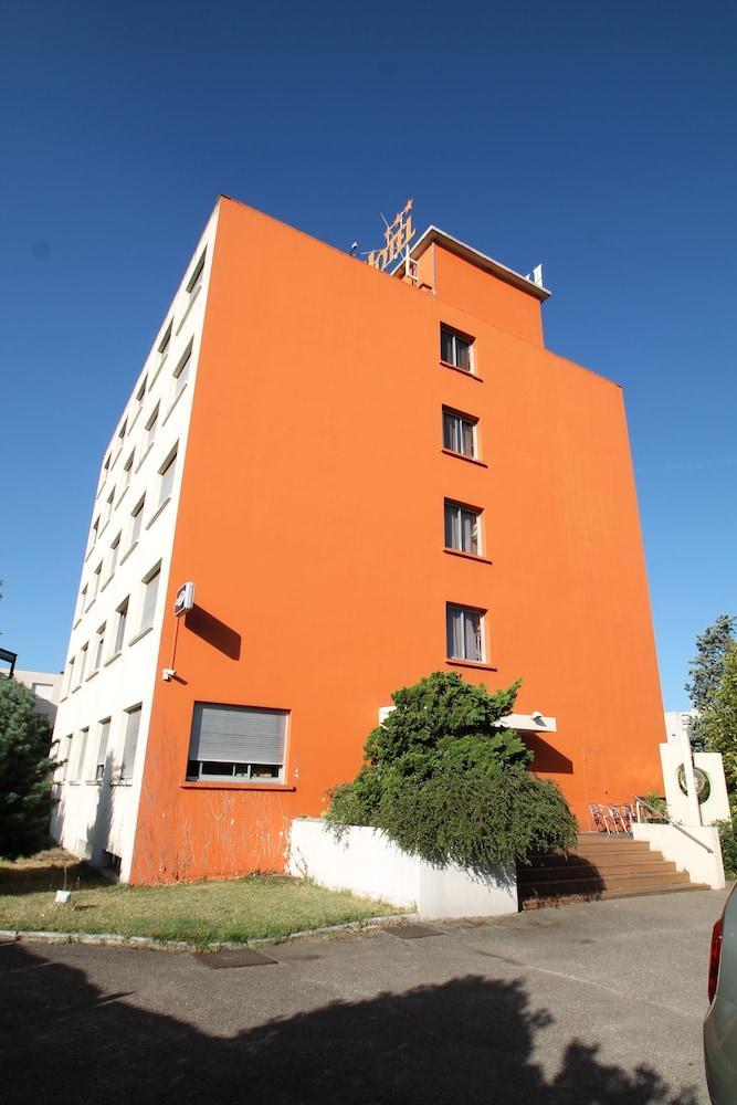 Adonis Lyon Est Hotel Artys Saint-Priest-en-Jarez المظهر الخارجي الصورة