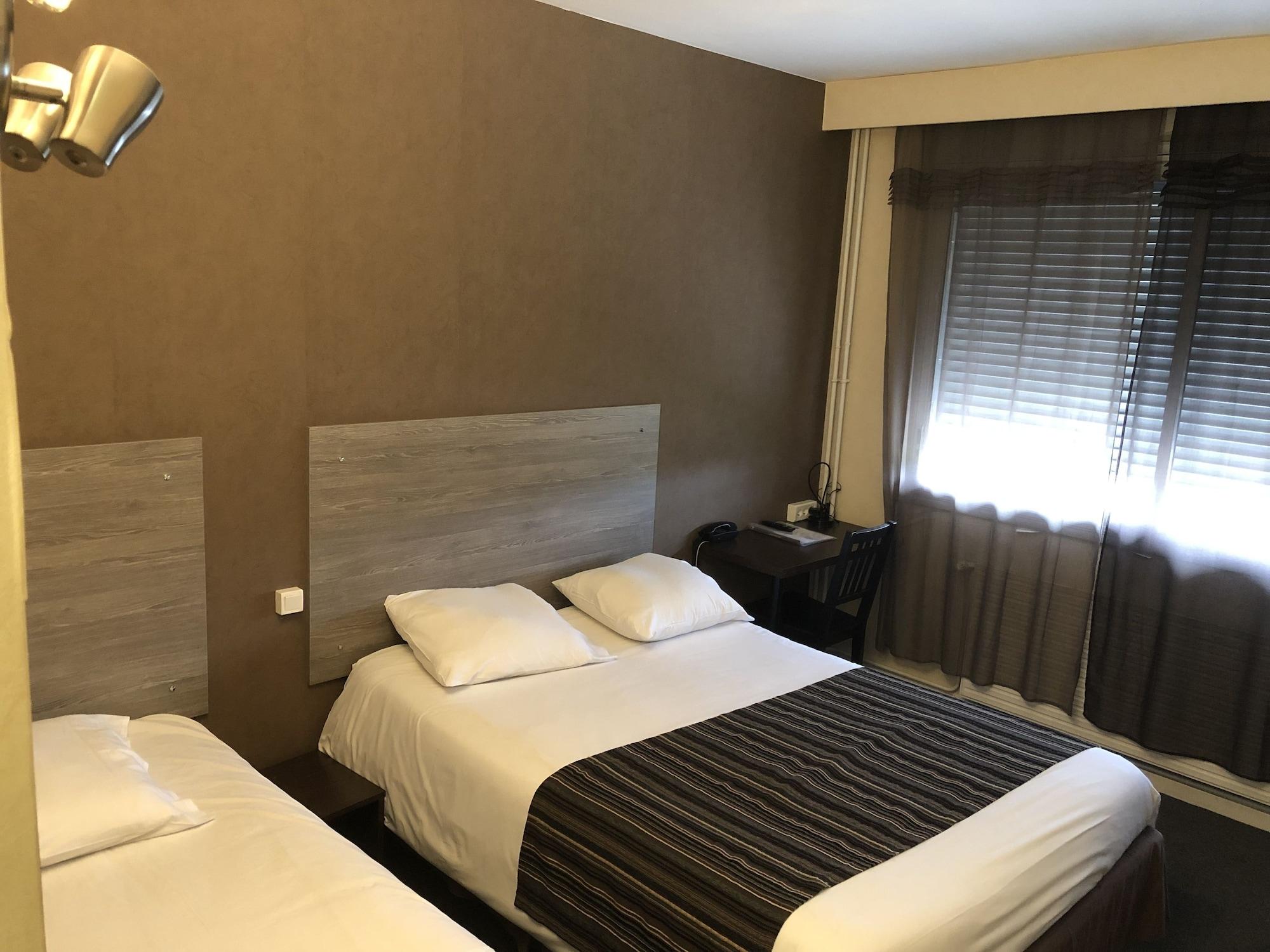 Adonis Lyon Est Hotel Artys Saint-Priest-en-Jarez المظهر الخارجي الصورة