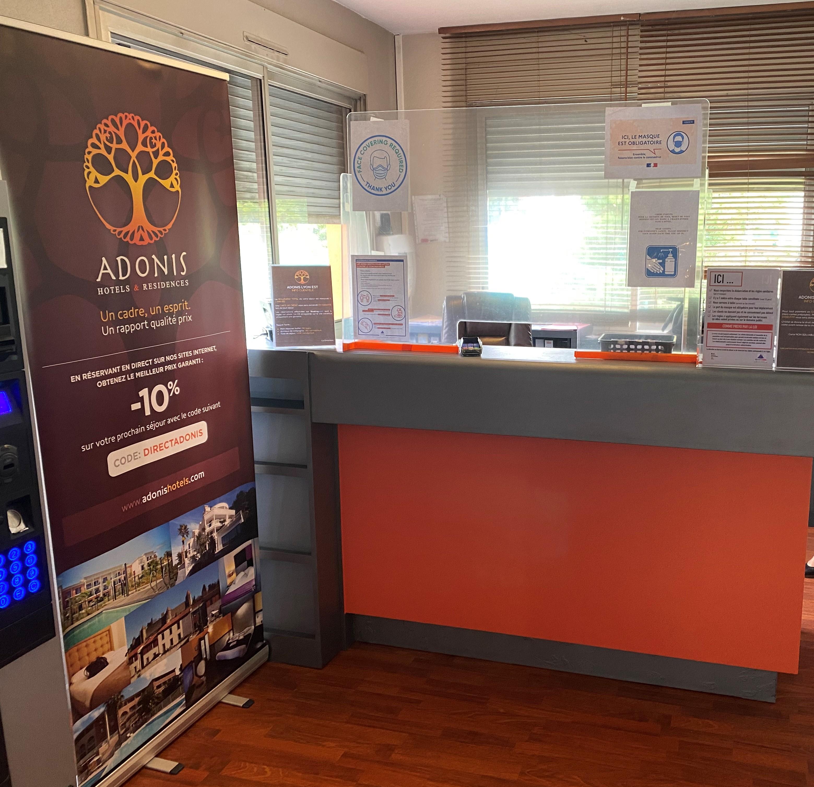 Adonis Lyon Est Hotel Artys Saint-Priest-en-Jarez المظهر الخارجي الصورة